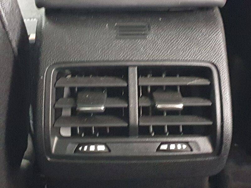 More views of Citroen e-C4