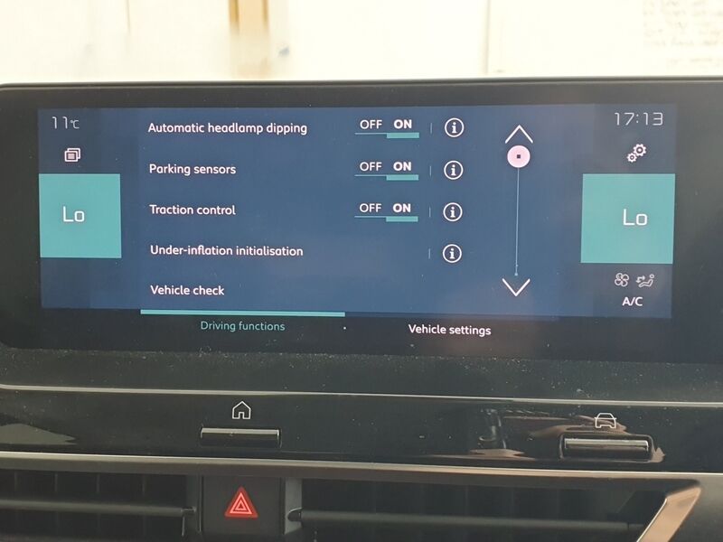 More views of Citroen e-C4