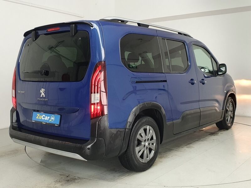 More views of Peugeot Rifter