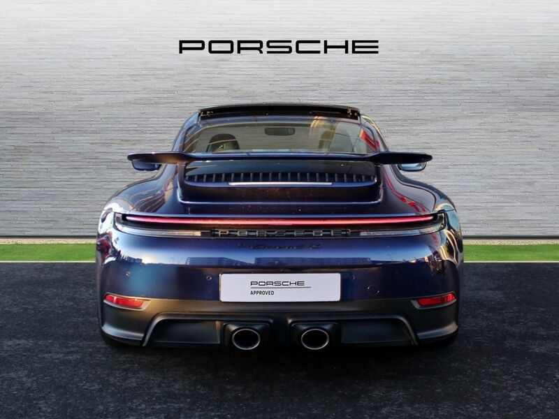 More views of Porsche 911