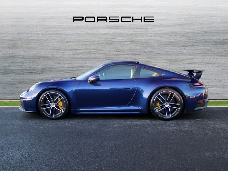 More views of Porsche 911