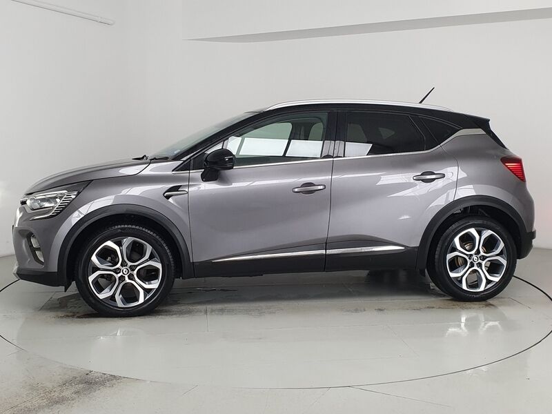 More views of Renault Captur