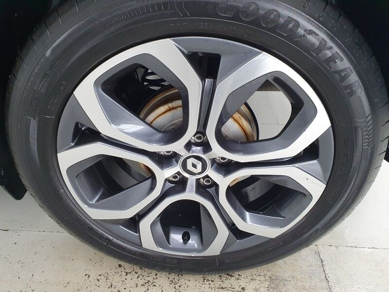 More views of Renault Captur