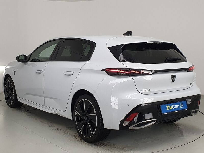 More views of Peugeot 308