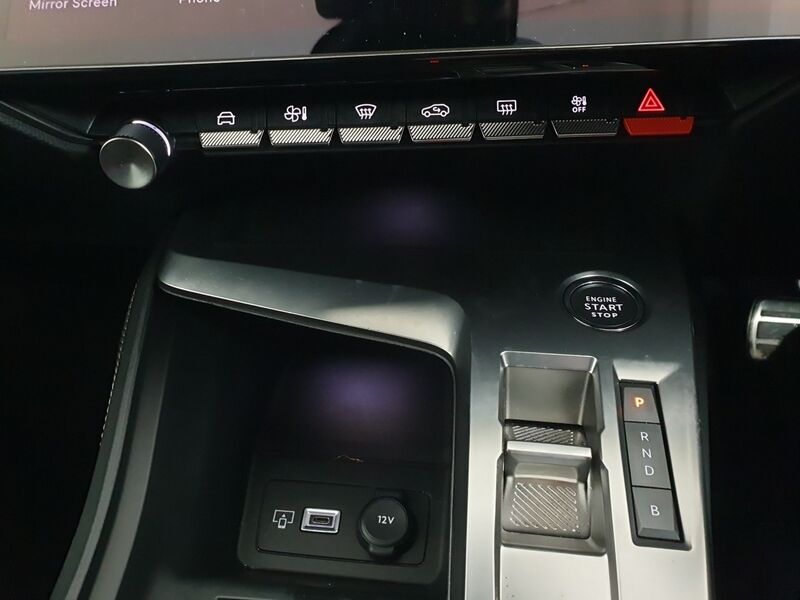 More views of Peugeot 308