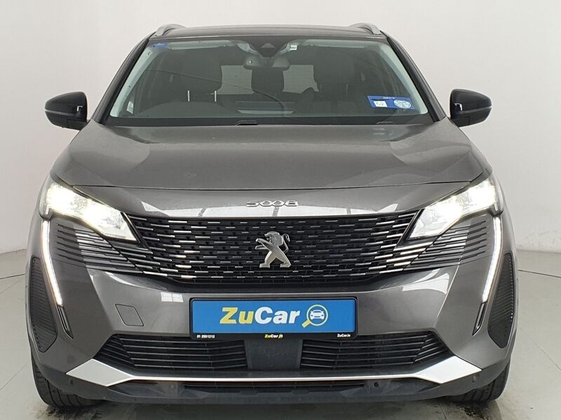 More views of Peugeot 5008