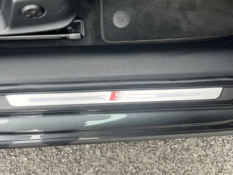 More views of Audi A4