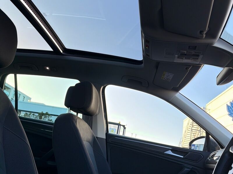 More views of Volkswagen Tiguan