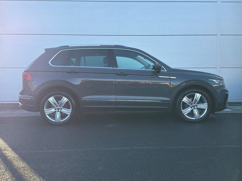 More views of Volkswagen Tiguan