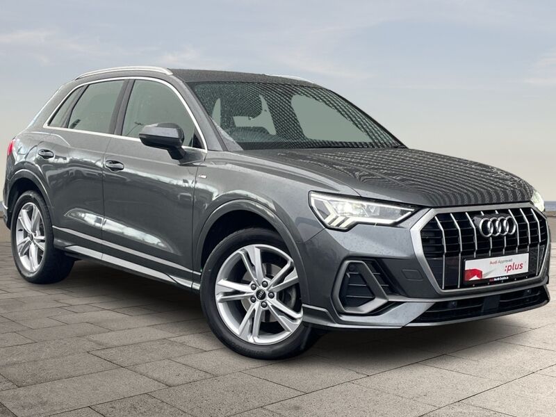 More views of Audi Q3