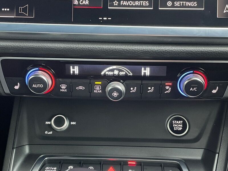 More views of Audi Q3