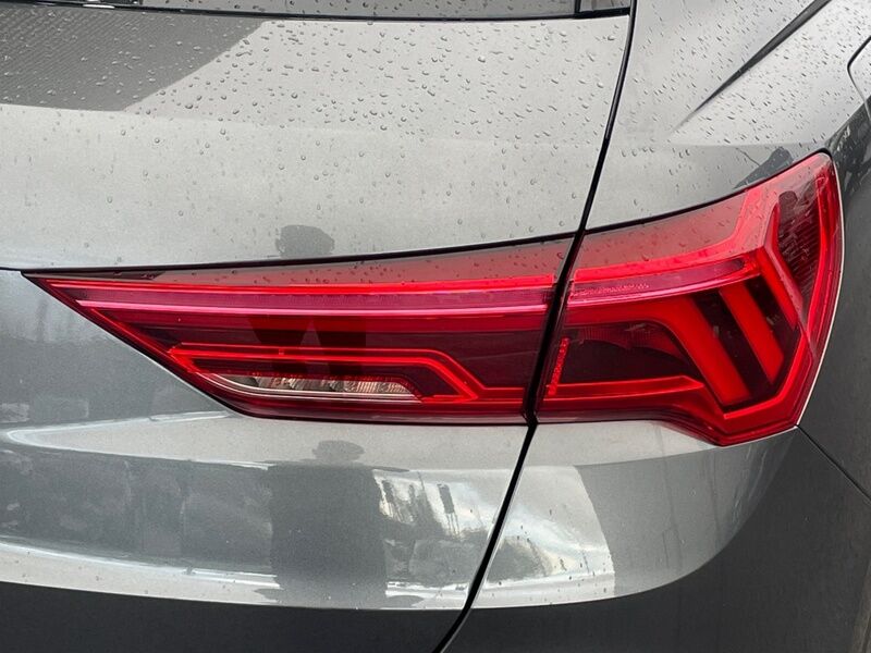 More views of Audi Q3