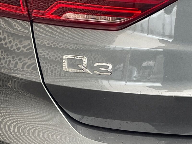 More views of Audi Q3