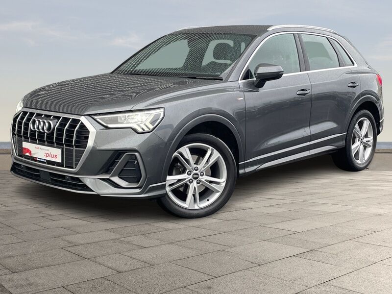 More views of Audi Q3