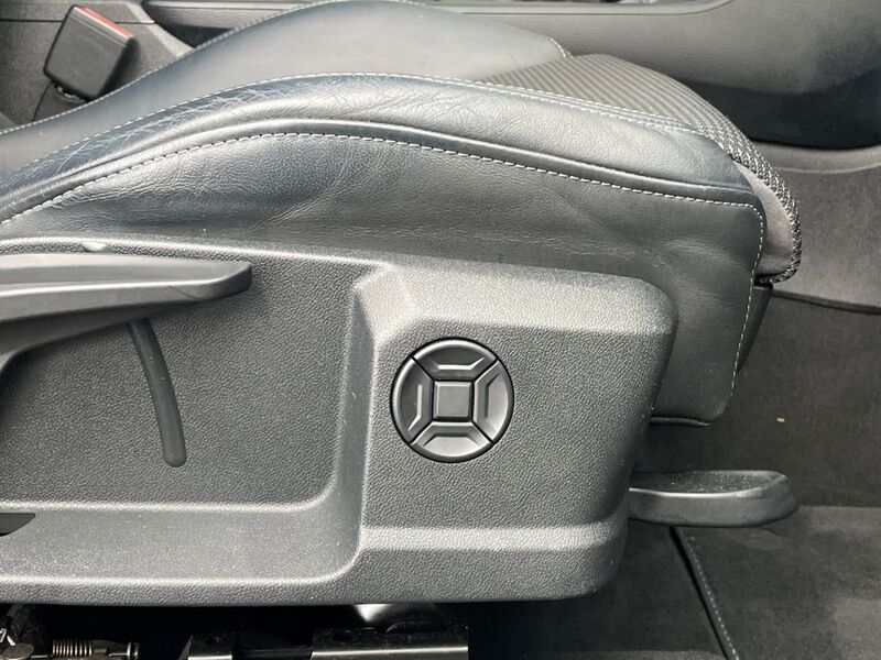 More views of Audi Q3