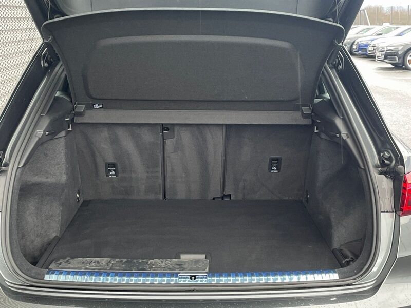 More views of Audi Q3