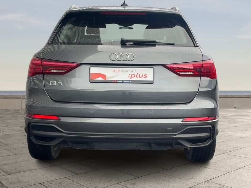 More views of Audi Q3