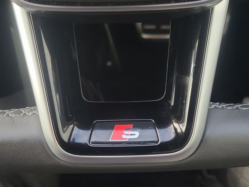 More views of Audi A6