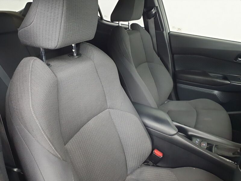 More views of Toyota C-HR