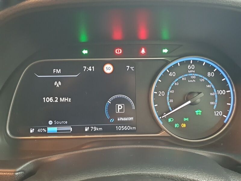 More views of Nissan Leaf