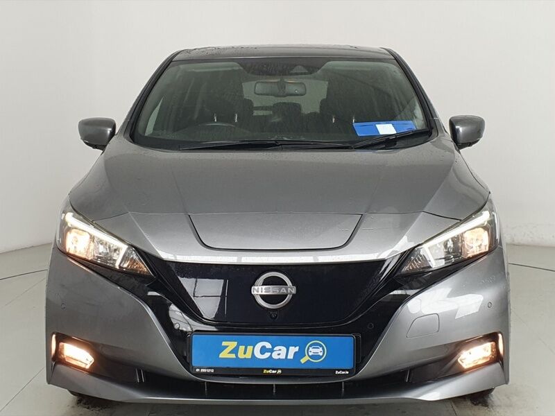 More views of Nissan Leaf