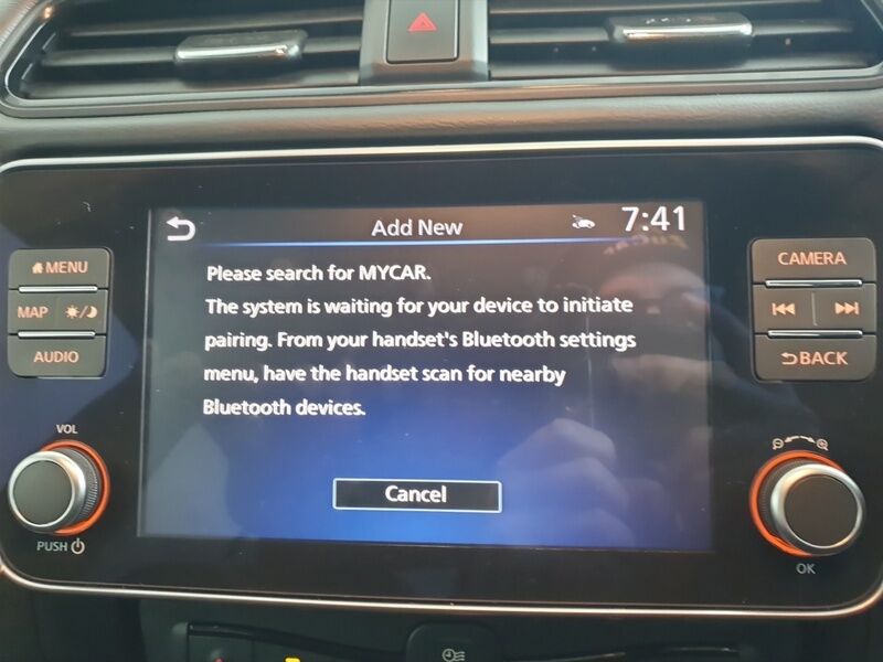 More views of Nissan Leaf