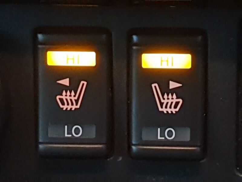 More views of Nissan Leaf