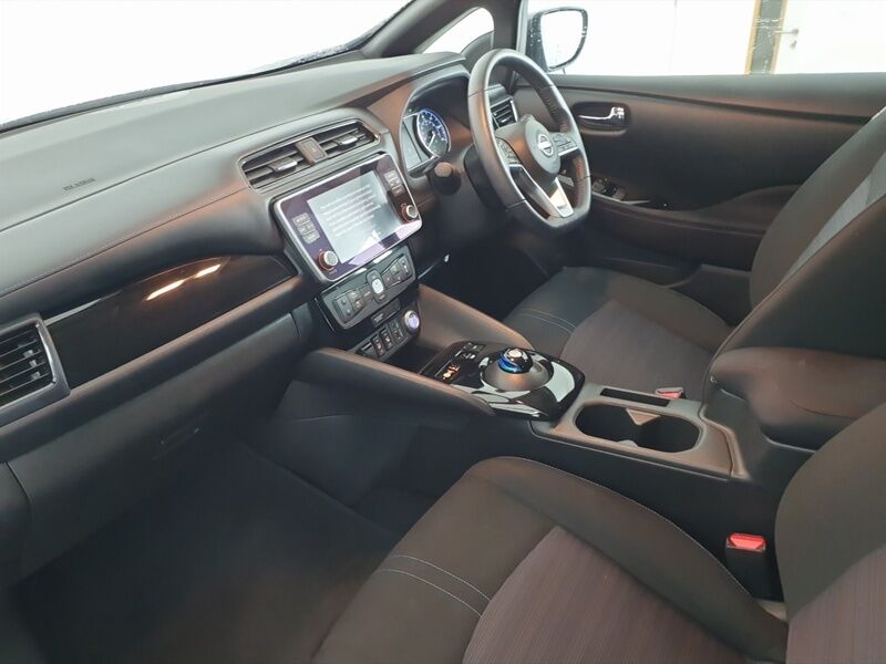 More views of Nissan Leaf