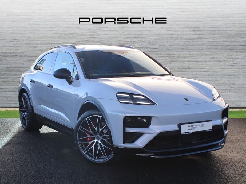 More views of Porsche Macan