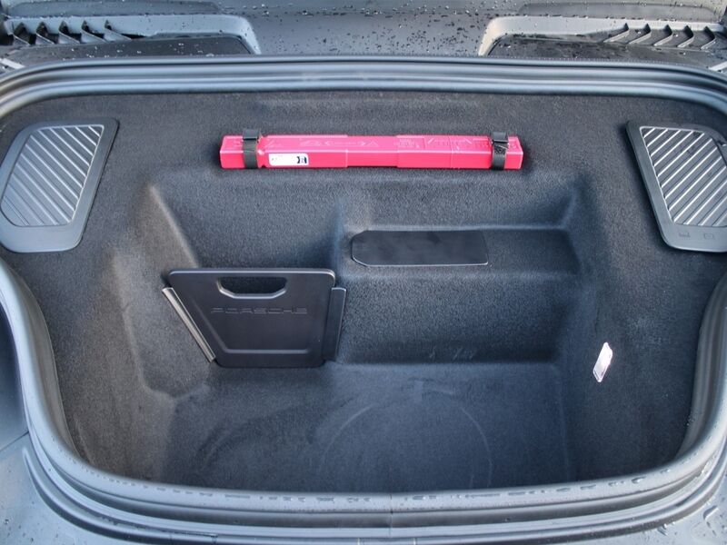 More views of Porsche Macan