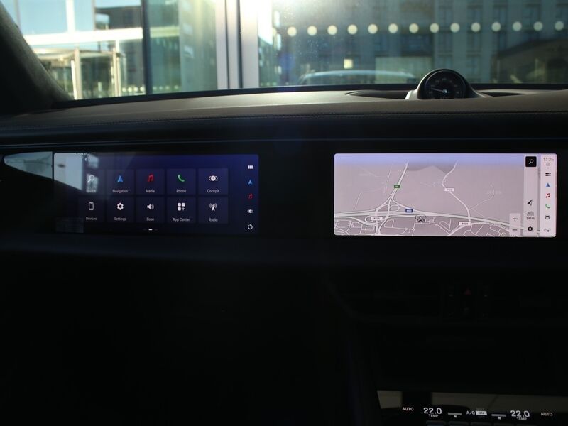 More views of Porsche Macan