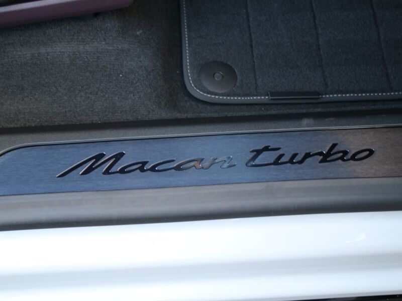 More views of Porsche Macan