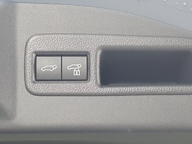 More views of Subaru Solterra