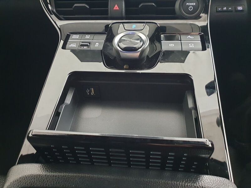 More views of Subaru Solterra