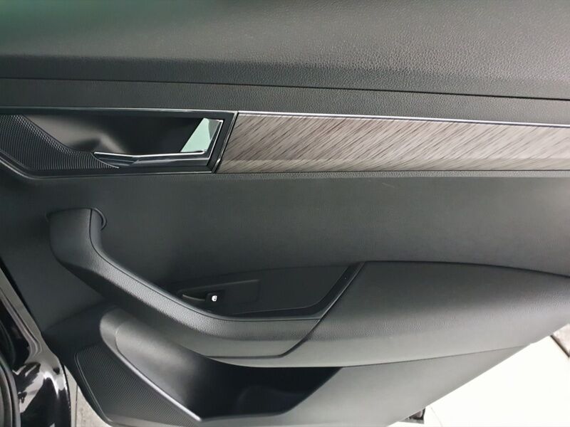 More views of Skoda Karoq