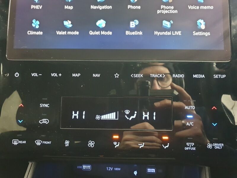 More views of Hyundai Tucson