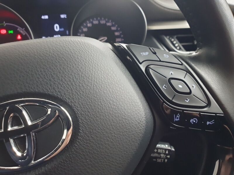 More views of Toyota C-HR