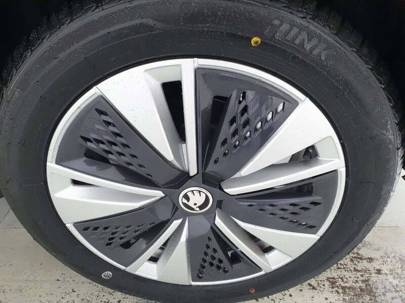 More views of Skoda Karoq