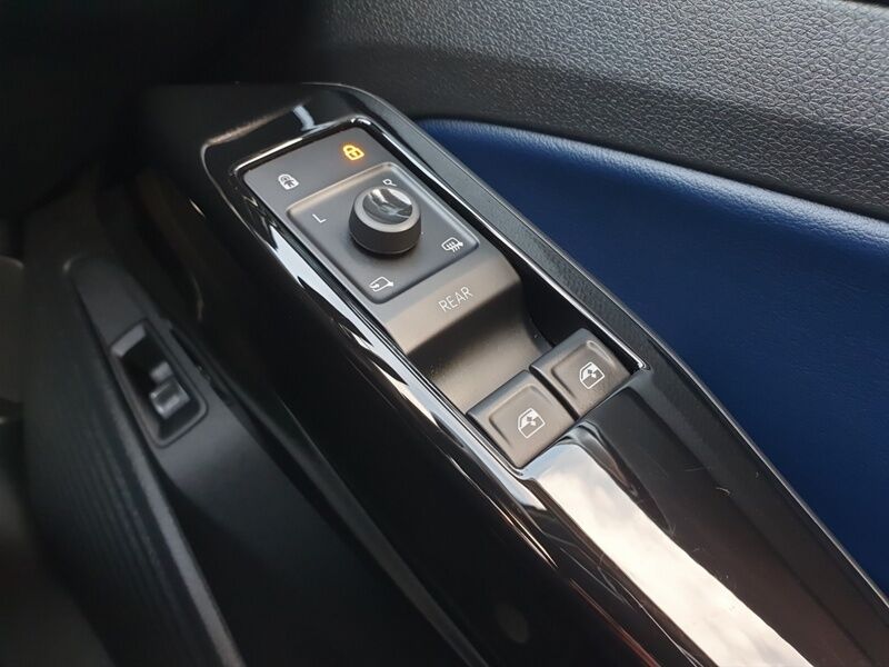 More views of Volkswagen ID.4