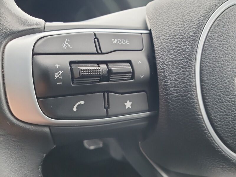 More views of Kia Sportage