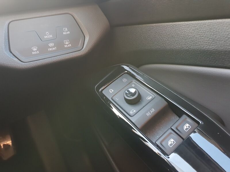 More views of Volkswagen ID.4