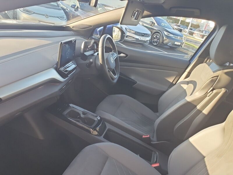 More views of Volkswagen ID.4