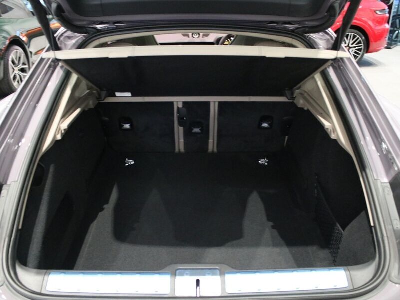 More views of Porsche Panamera