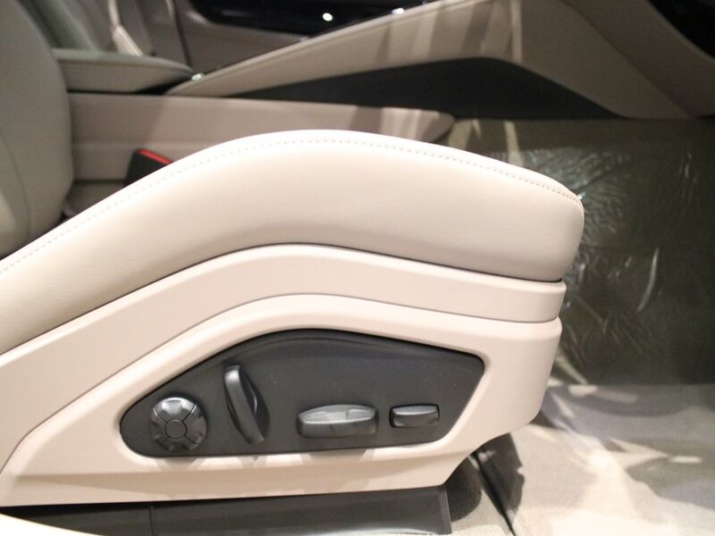 More views of Porsche Panamera