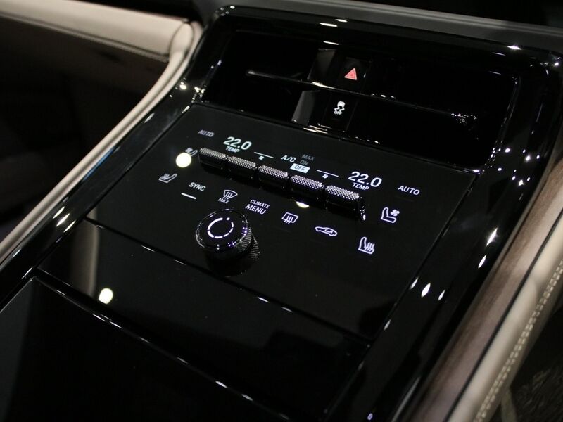 More views of Porsche Panamera