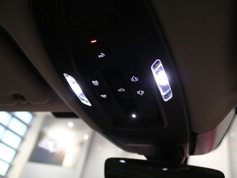 More views of Porsche Panamera