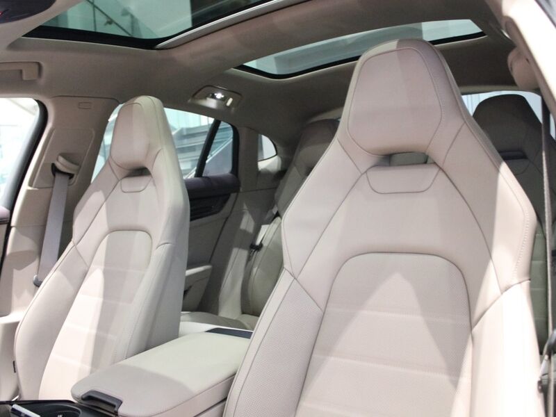 More views of Porsche Panamera