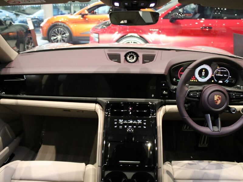 More views of Porsche Panamera