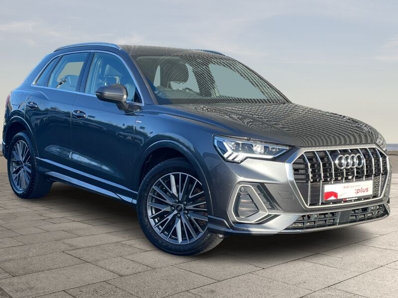 More views of Audi Q3