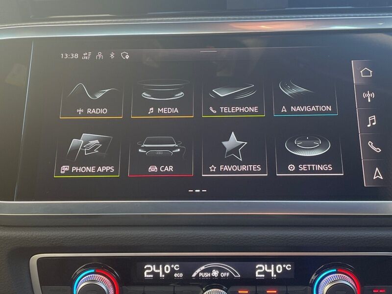 More views of Audi Q3